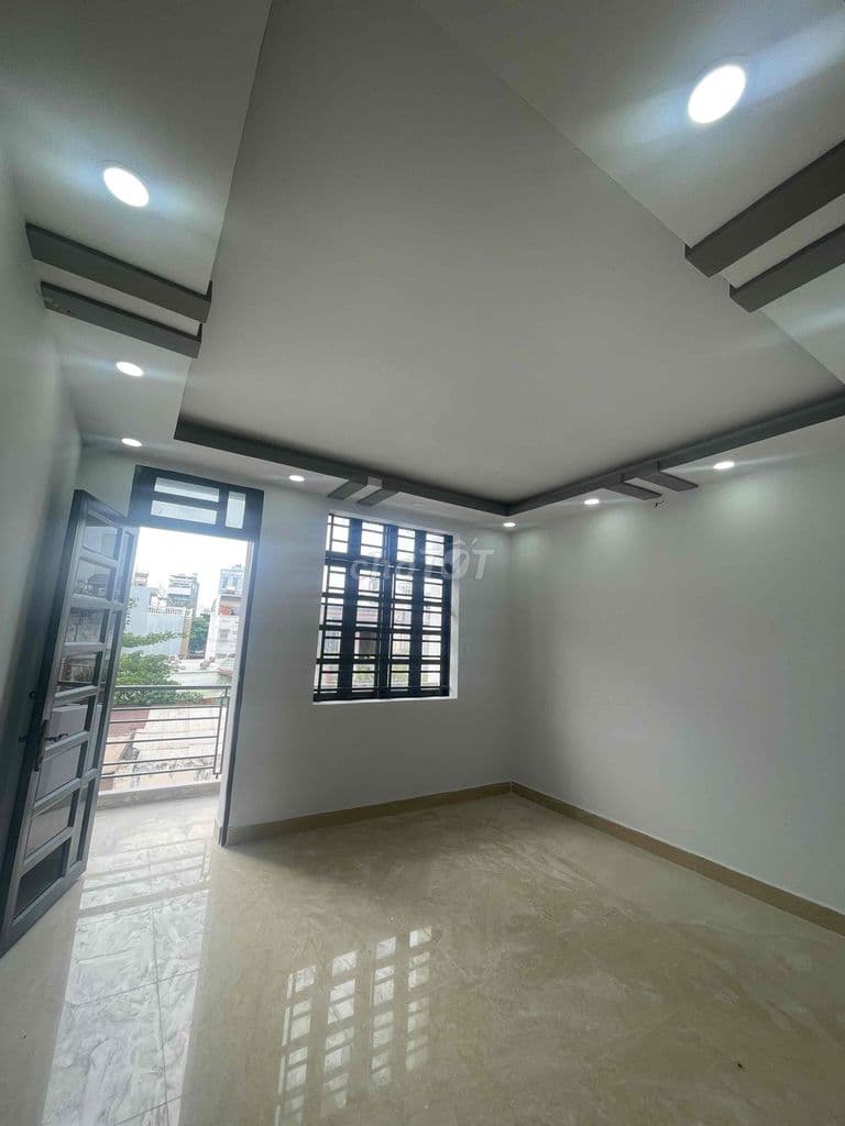 bán gấp nhà mới ở ngay 4,2x18 trệt 3 lầu sân thượng - Ảnh 3