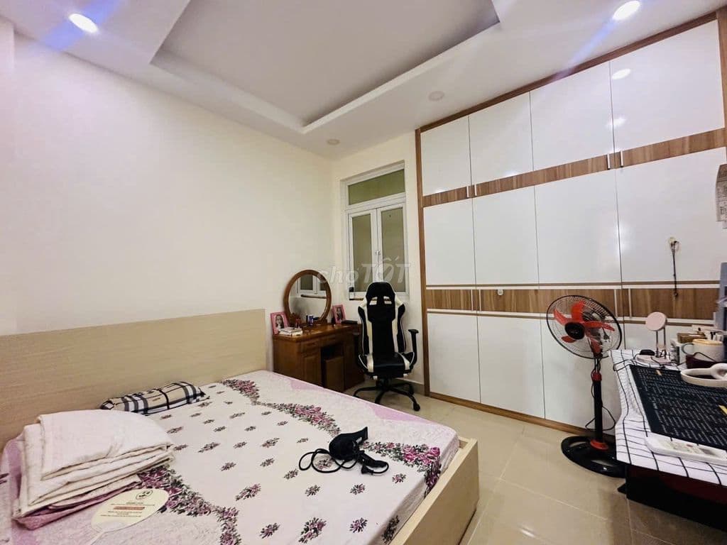 Bán nhà 3 tầng đường 51, hiệp bình chánh, thủ đức giá 7,4 tỷ hẻm ô tô