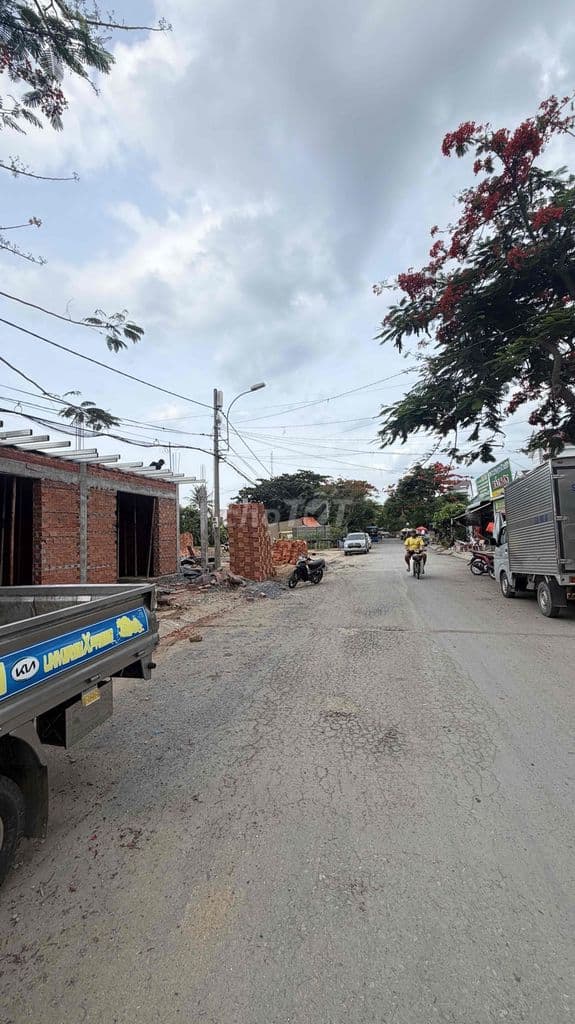 Bán Đất Mặt Tiền KD Ngay Bến Xe Buýt Đồng Hoà 6x35 Full Thổ Giá Mềm