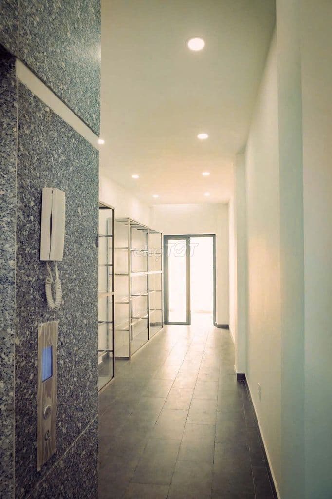 VỐN 1 TỶ - TN 1 TỶ/NĂM - MTKD ĐƯỜNG 30M - 8 TẦNG THANG MÁY - CN 75M2 - Ảnh 2