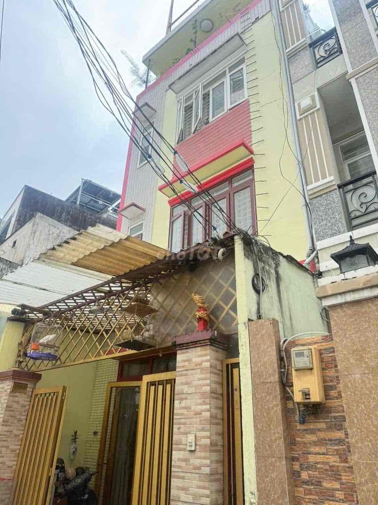 👉🏻Chủ gửi: nhà 1tret 3 lầu cách Lê Văn Thịnh chỉ 20m 👉🏻DT 6