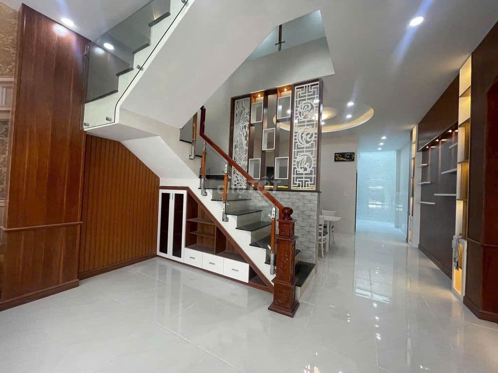 SIÊU PHẨM NHÀ ĐẸP BÌNH CHÁNH - CÒN THỎA THUẬN