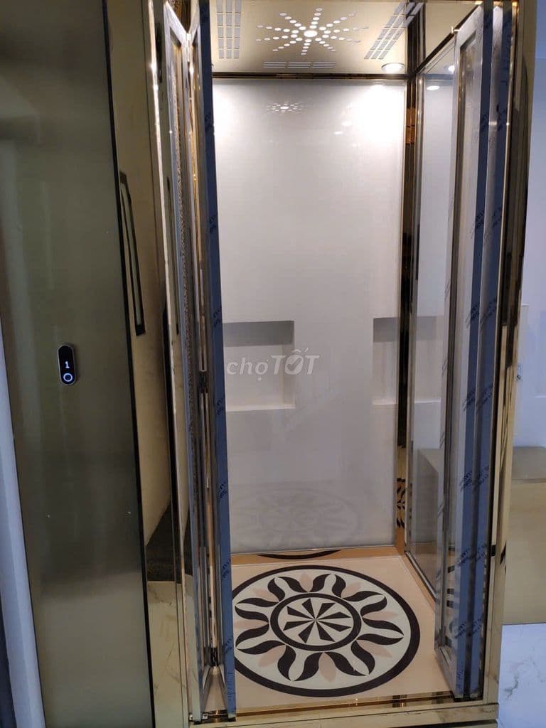 Bán Nhà Dòng Tiền Tân Bình Có Thang Máy 6 Phòng Thu 40Tr 49m² 8.6 Tỷ
