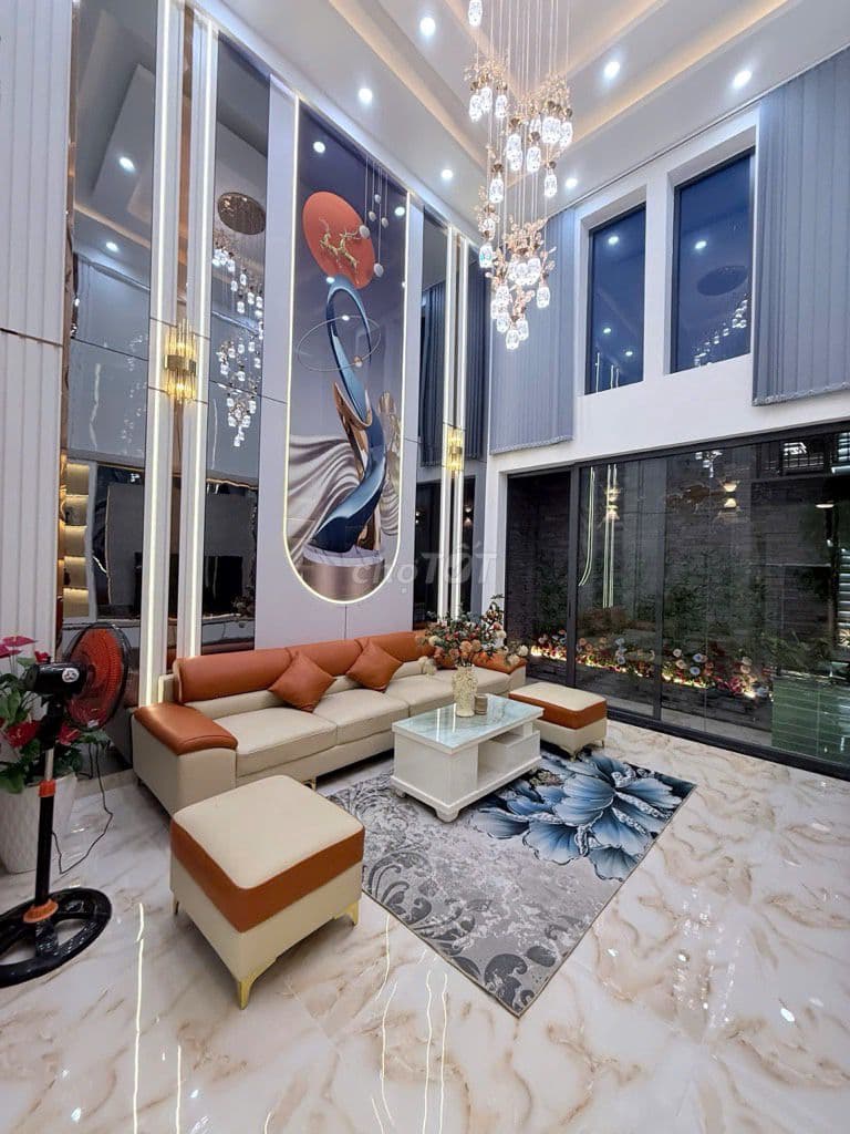 SIÊU PHẨM THANG MÁY - HẺM XE HƠI TRƯỚC NHÀ 8M - NỘI THẤT MỚI CỰC ĐẸP