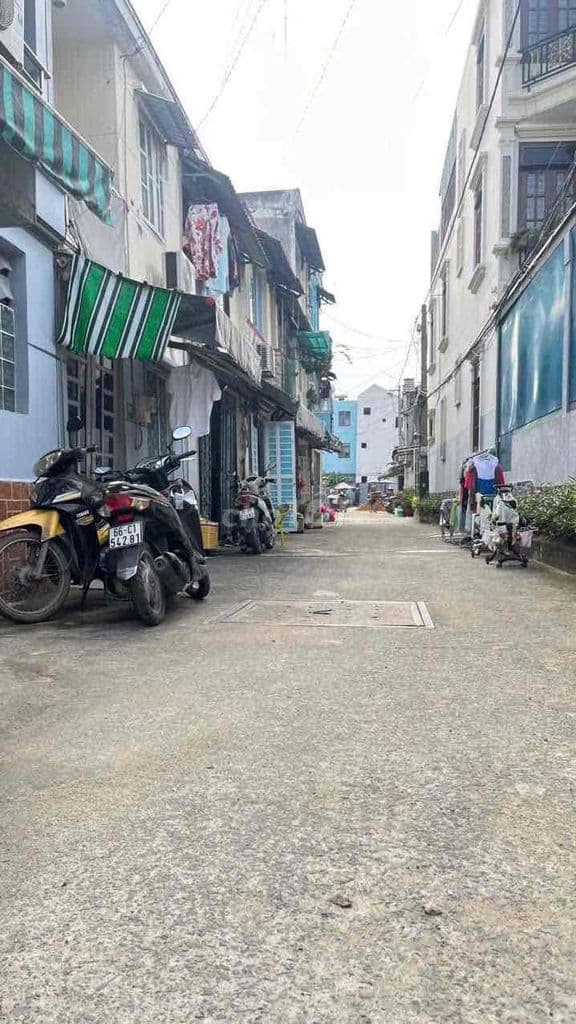 ĐẤT 1 SẸC BỜ KÊNH TL29 - 4X18M - HƠN 4Tỏi - Ảnh 2