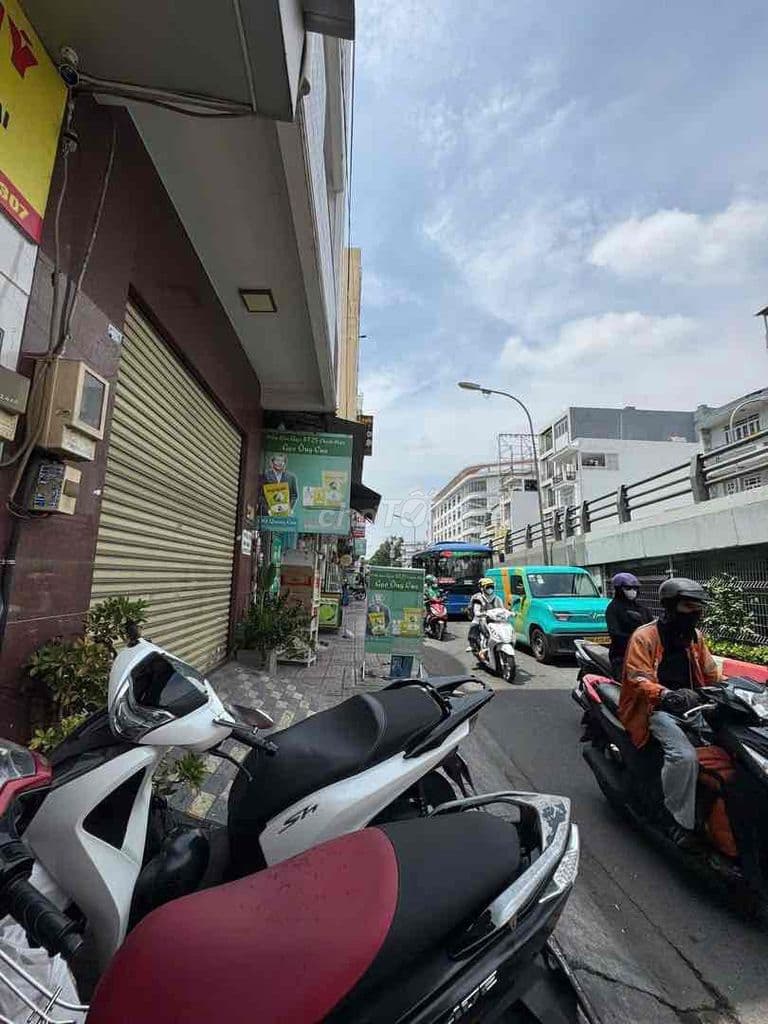 Nhà mặt tiền kinh doanh buôn bán giá rẻ đậy ạ