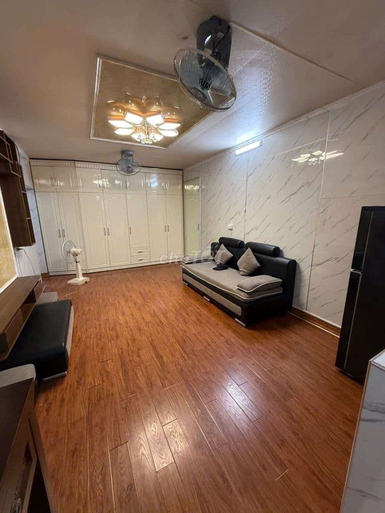 chính chủ bán căn tập thể Nhà A12 phố nghĩa tân - Ảnh 3