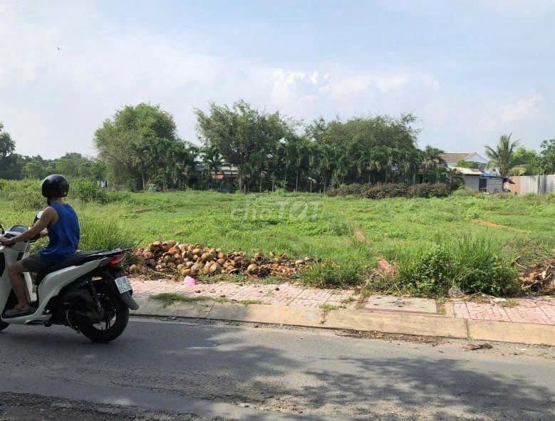 Ngộp bank bán đất ngay UB Tân Phú Trung Củ Chi cách Hồ Văn Tắng 100m