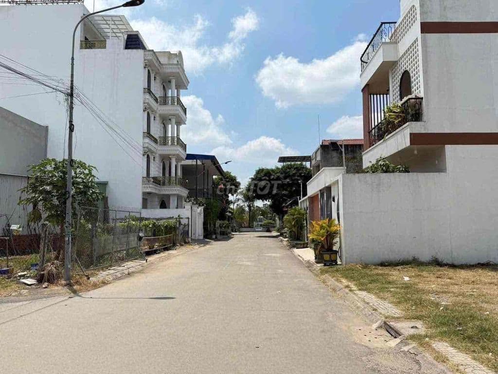 Sở hữu ngay 100m2 đất mặt tiền Lã Xuân Oai chỉ 2.59 tỷ full thổ cư - Ảnh 3
