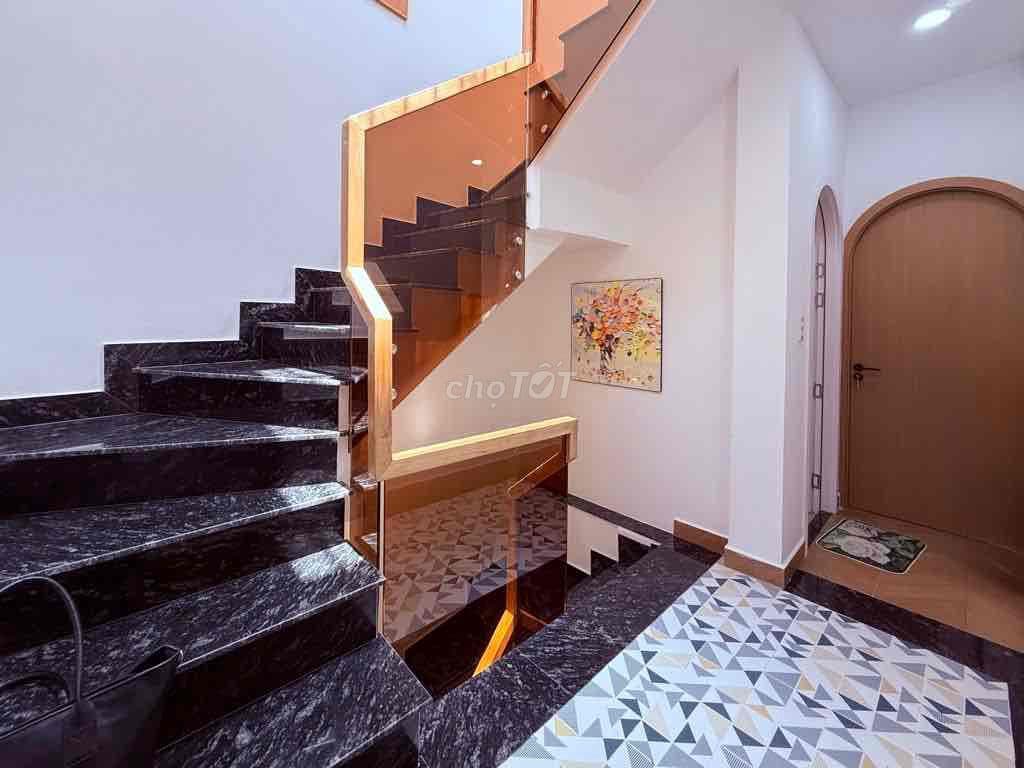 GẦN 70M2 SÁT HẺM XE HƠI 4 TẦNG 4PN TẠI NƠ TRANG LONG GIÁ 7.x TỶ - Ảnh 3