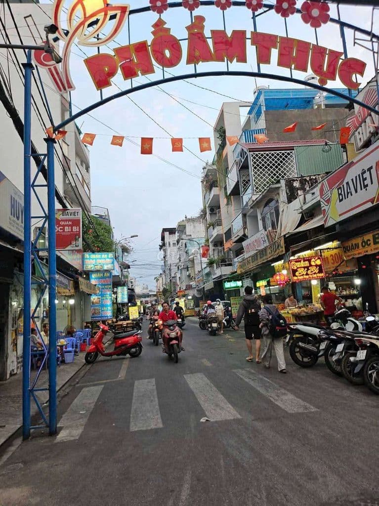 MẶT TIỀN CHỢ PHÚ THỌ HOÀ 74M2_3 TẦNG_KHU KD ĐỈNH_NGAY CHỢ_NHỈNH 6 TỶ