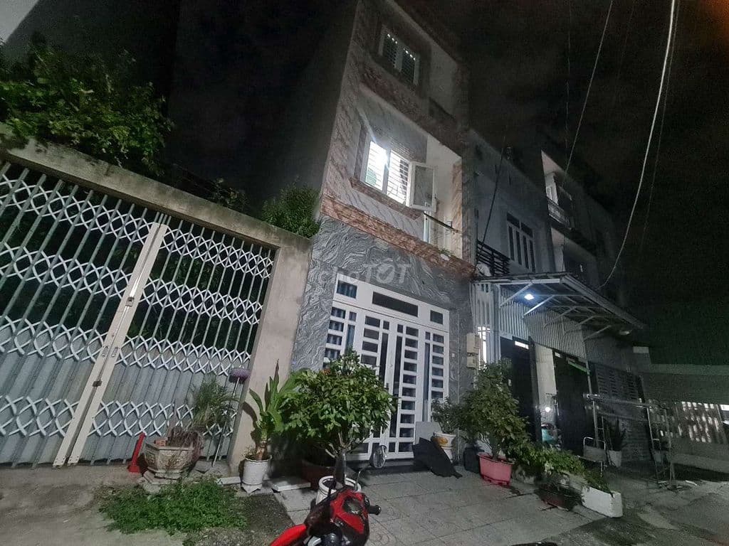 Chỉ hơn 3 đồng Sát mặt tiền đường ĐHT05- Song Hành 4x13m vuông vức - Ảnh 3