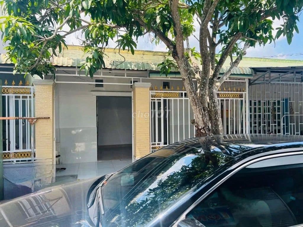 Cần bán gấp căn nhà c4 80m2 ở Tân Hiệp Hóc Môn, giá 870 Triệu, Sổ Sẵn - Ảnh 2