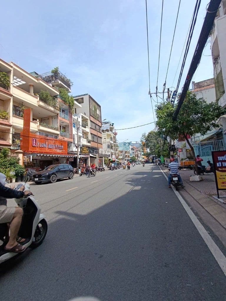 MẶT TIỀN BÌNH PHÚ VỊ TRÍ VÀNG ĐỐI DIỆN CÔNG VIÊN DT(4X20)GIÁ 24.5 TỶ