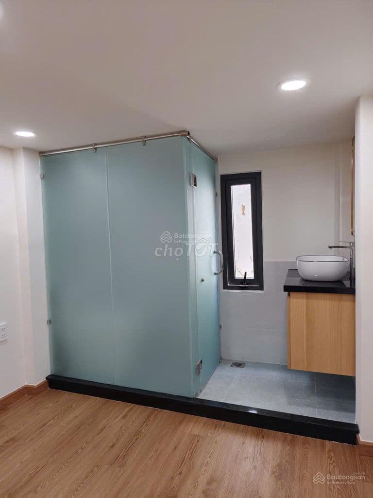 BÁN NHÀ 3 TẦNG, DTSD 75M2, 4PN +NỘI THẤT MỚI XÂY, HẺM 8M TT P.13, Q.10 - Ảnh 2