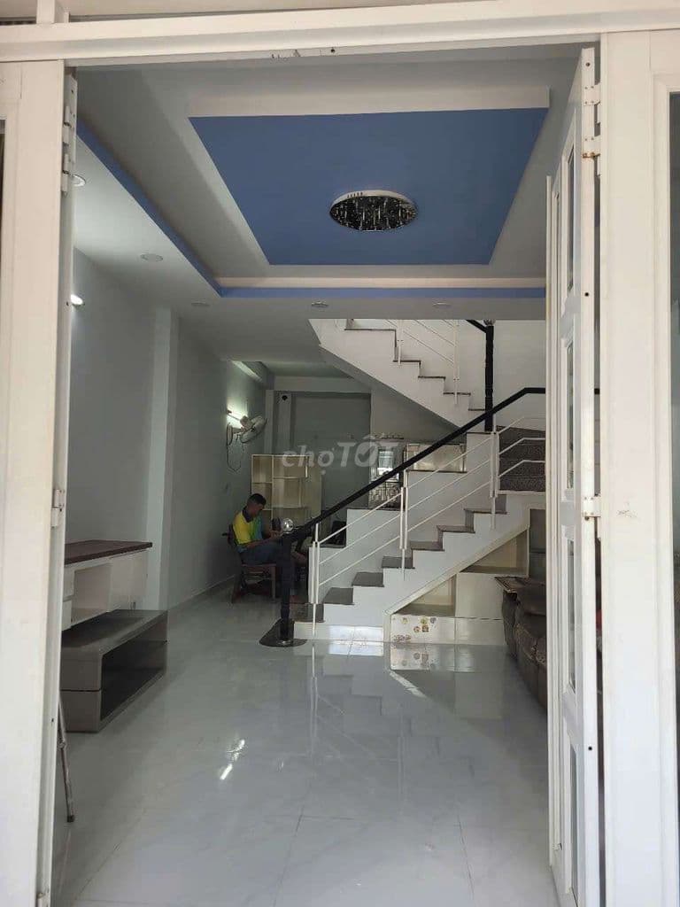 BÁN NHÀ TRỆT, LẦU HẺM XE MÁY XÃ PHƯỚC KIỂN NHÀ BÈ GIÁ 3,03 TỶ