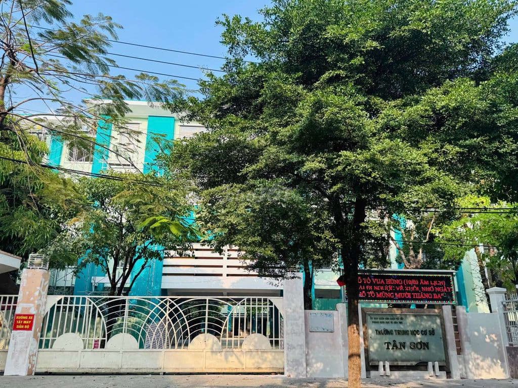 25m Nguyễn Duy Cung Hẽm Ô Tô Thông 2 Lầu - Ảnh 2