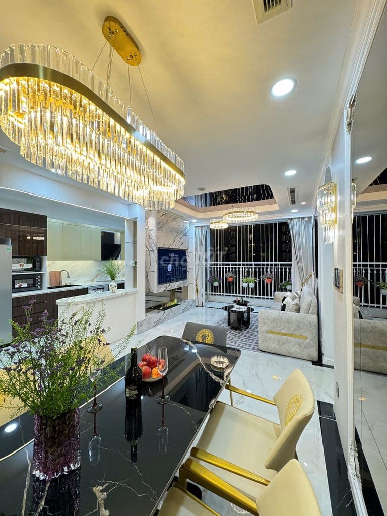 Bán nhanh 3PN Vinhomes Central Park nội thất luxury, view cực Chill - Ảnh 3