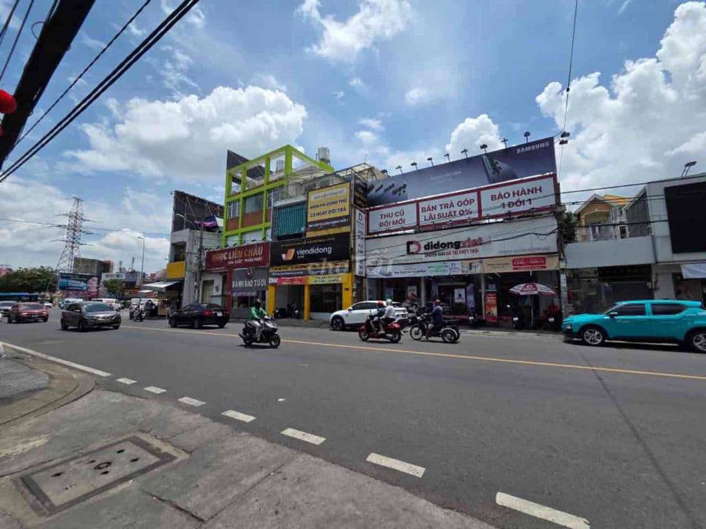 chủ đi mỹ hạ 1.4 tỷ bán gấp 130m2 full thổ 1/ hậu giang tách được 2 lo