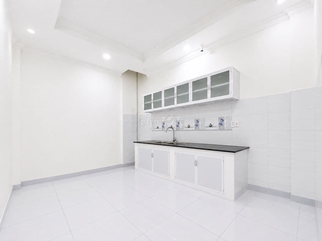 NHÀ 3 TẦNG, MT KINH DOANH TTH09 - 4PN - THUÊ 8 TR/THÁNG - CHỈ 4,95 TỶ