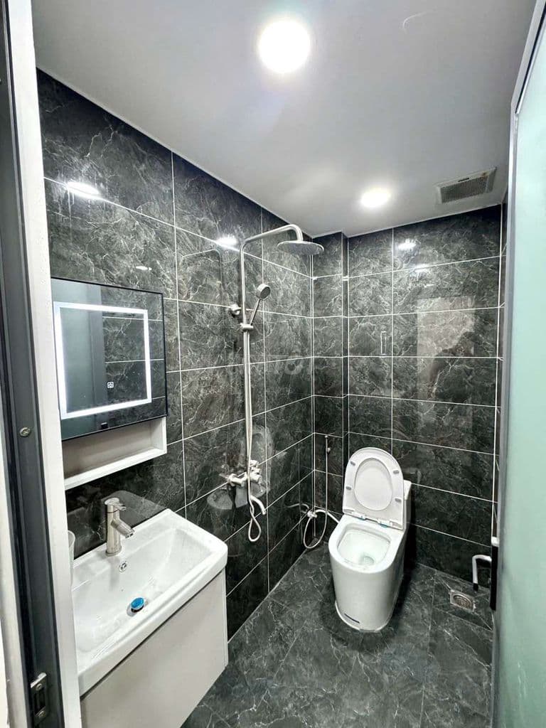 Nhà lớn dt 97m² siêu hiếm - Ảnh 3
