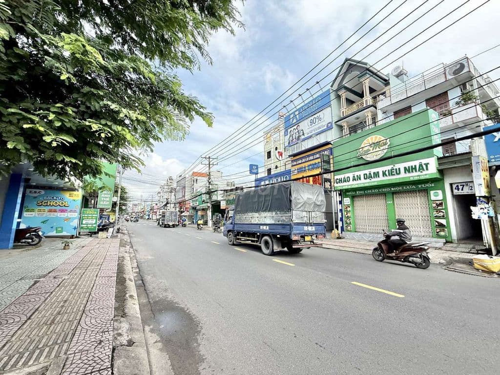 Nhà phố 3 tầng 4,2m x 26m. Mặt tiền Nguyễn Ảnh Thủ Sát Sacombank - Ảnh 2
