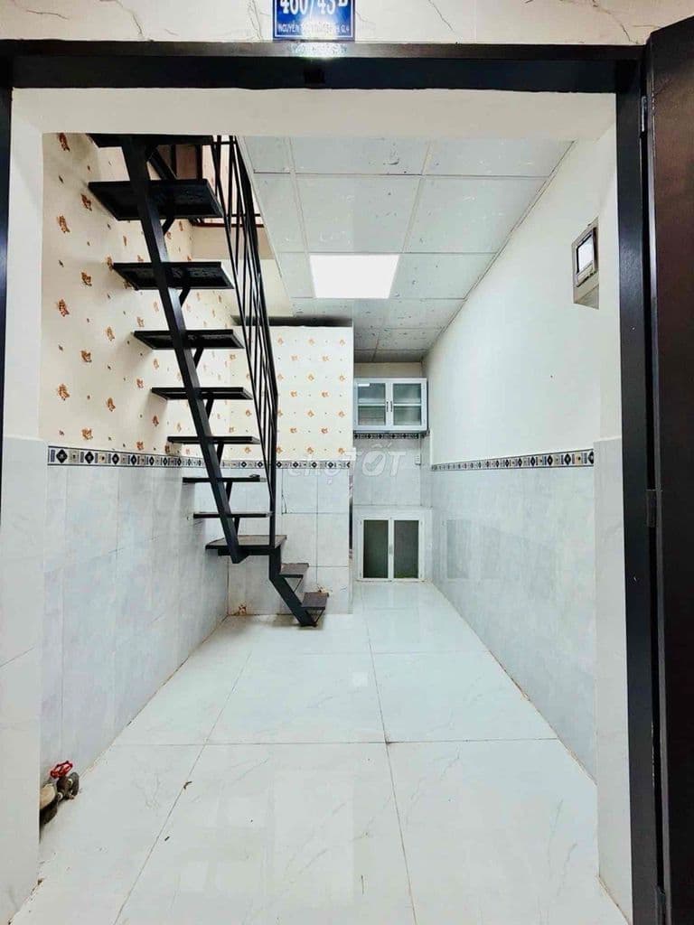Nguyễn Tất Thành Q.4 - Ảnh 2