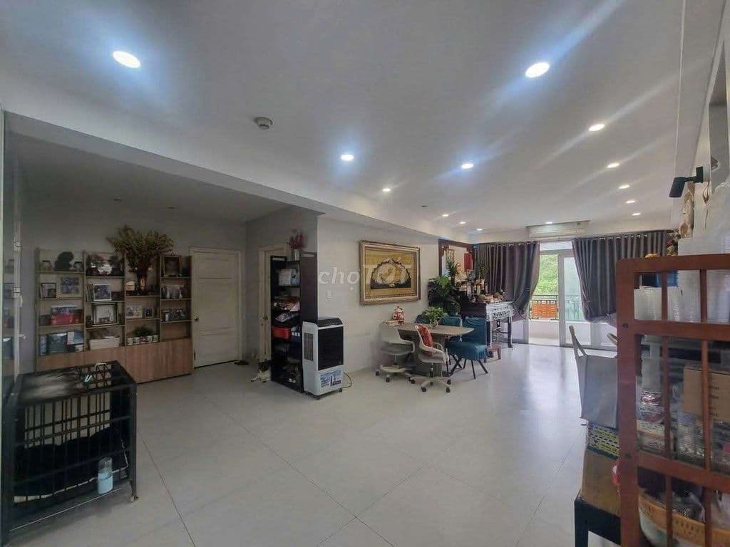 Bán căn hộ 150m2 chỉ 5x/m2 tại trung tâm Quận 5 - Ảnh 2