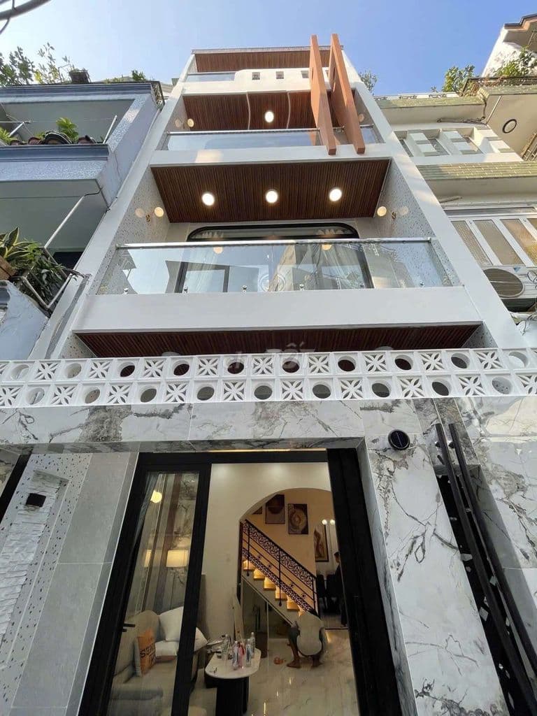 4 TẦNG- 52M2 NỞ HẬU- CÓ PN TRỆT-SÁT HXH-PHAN Đ.PHÙNG PN - NHỈNH 10.5TỶ