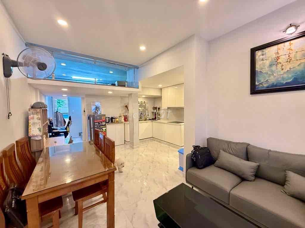 Hơn 2 tỷ Chung cư sổ hồng riêng cạnh nhà Ga Metro Bình Thái