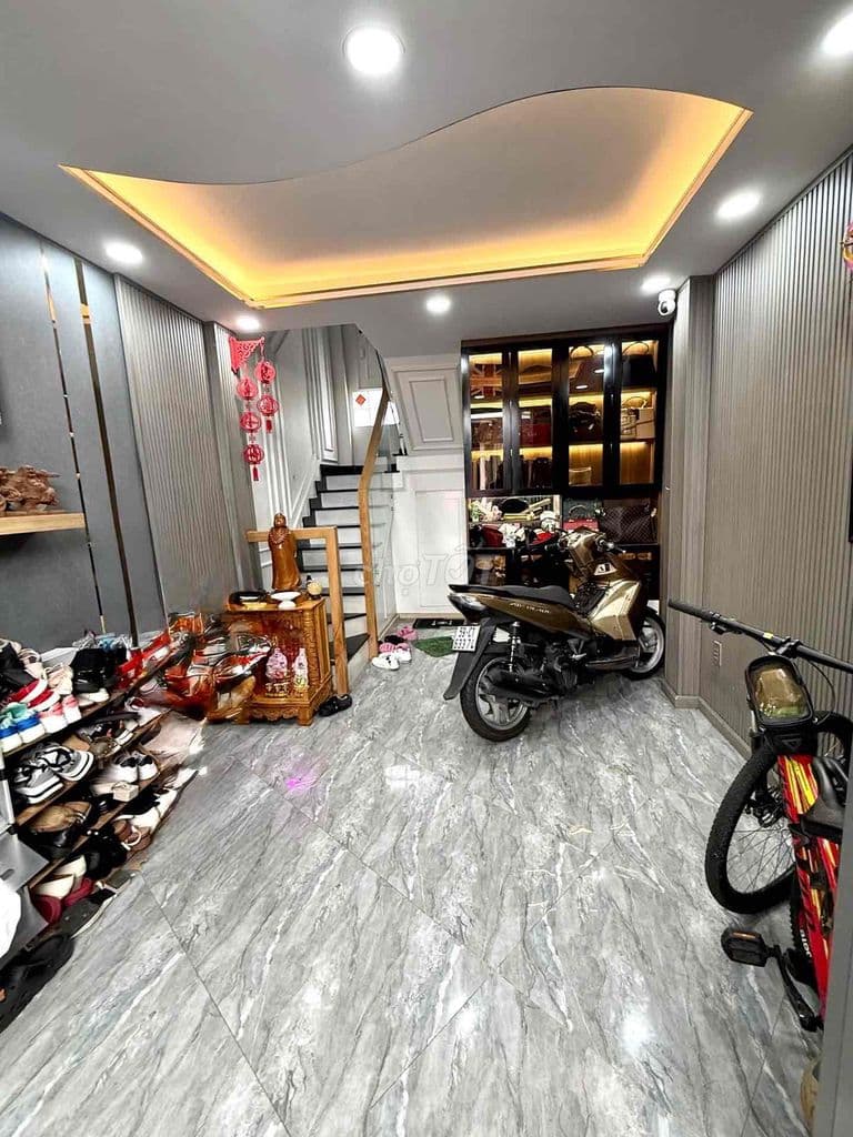 Bán Nhà Đường Số 46 Quận 4 - Ôtô tới nhà - 5 Tấm - 22,4m2 - 5 Tỷ Nhỉnh