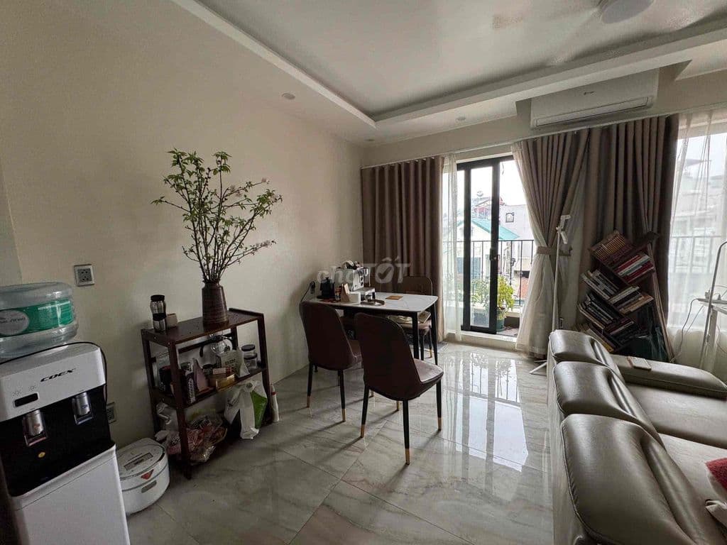 Căn hộ 60 m 1 ngủ 1 khách rộng full đồ vào ở luôn