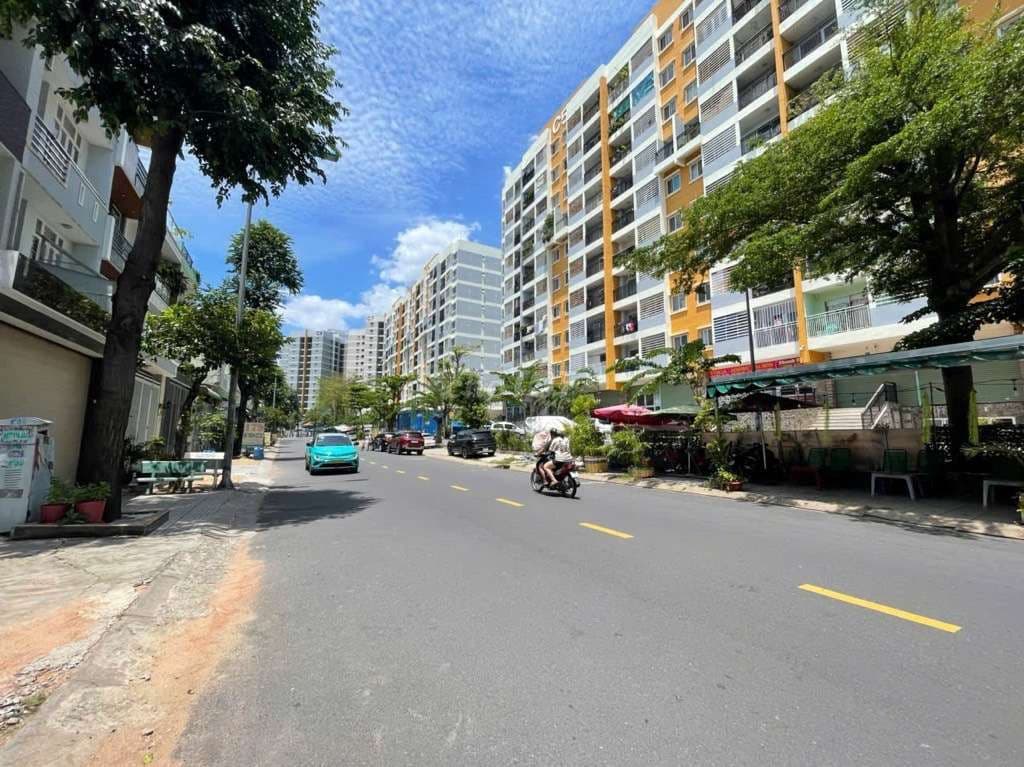Đất bán Đường D2, TNP, dt 5m×22m, khu Vip, đường 11m, 12,5 TỶ. - Ảnh 2