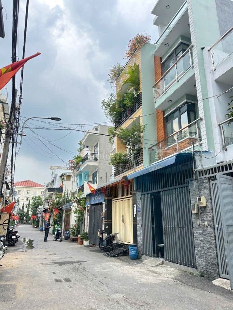 Nhà 68m2 trệt lầu tum sau lưng chợ Đầu Mối Thủ Đức đường Ngô Chí Quốc - Ảnh 2