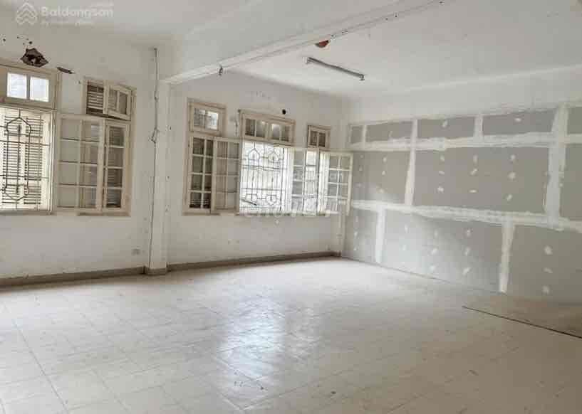 Cho thuê văn phòng, nhà kho Phố Ngọc Khánh giá rẻ