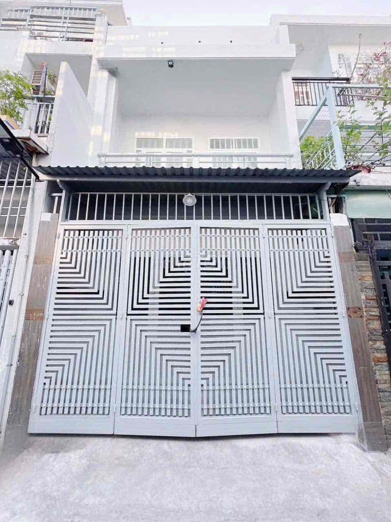 HÀNG HIẾM: 5,5Ty CHO NHÀ HẺM XE HƠI 2 TẦNG PHƯỚC KIỂN NHÀ BÈ