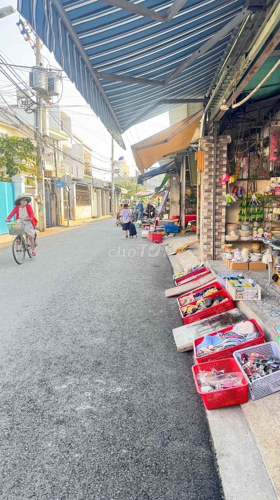 BÁN NHÀ MẶT TIỀN CHỢ PHÚ HỮU QUẬN 9 7,5xtỷ/120m2 - Ảnh 3