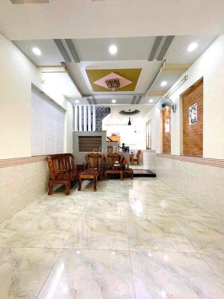 Bán nhà 2 tầng hẻm thông gần chợ Tân Sơn, Gò Vấp, 42m2, 4 tỷ +++