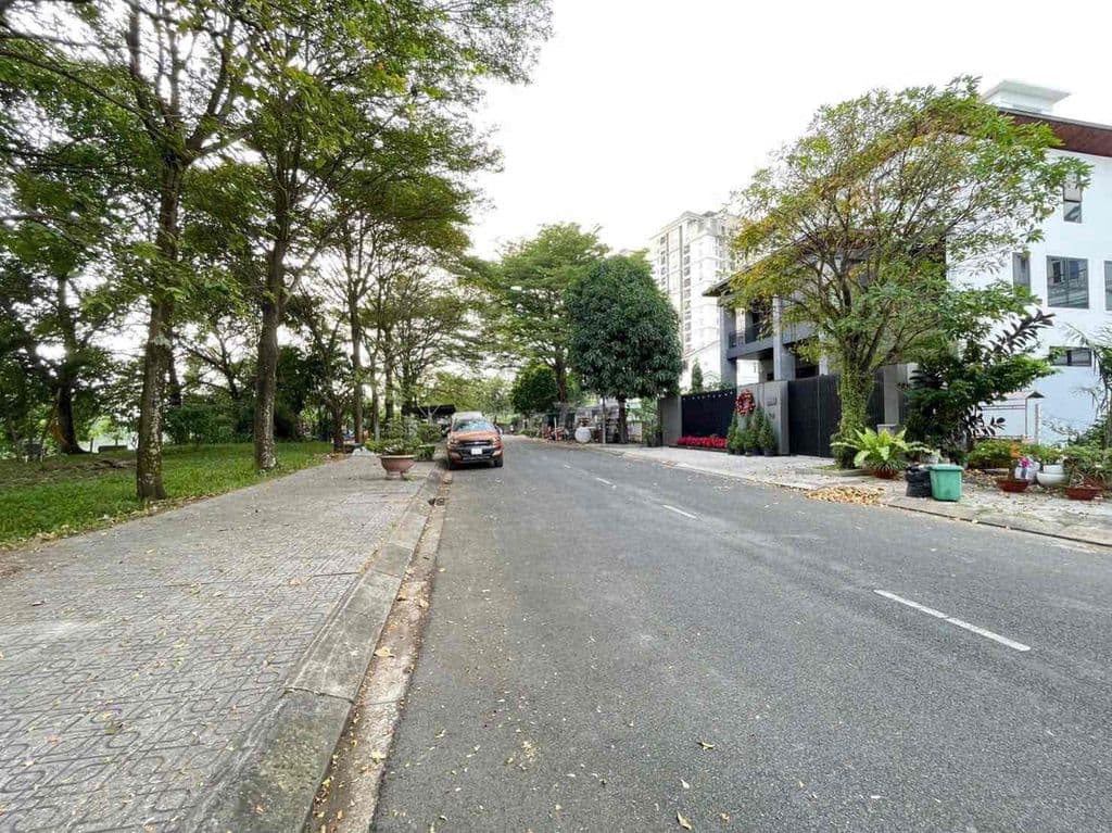 Bán Đất Đường TRỊNH CÔNG SƠN KDC GIA HOÀ, DT: 300m2/ Giá 39 Tỷ có TL - Ảnh 2