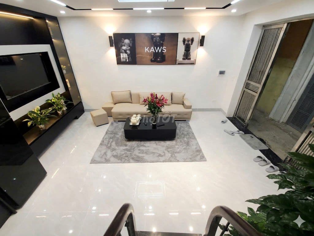 7.7 TỶ – 31/35M2 – 4 TẦNG – MẶT TIỀN 5.6M –MINH KHAI - Ảnh 2