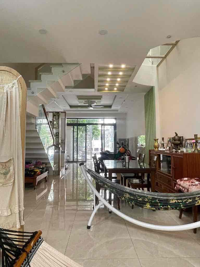 NHÀ ĐẸP 3 TẦNG — BÌNH TRỊ ĐÔNG HƯƠNG LỘ 2 DS 6D 95M2 • 5M x 19M : Tây - Ảnh 2