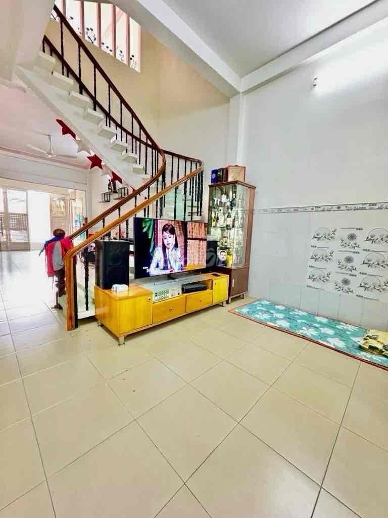 Bán nhà Khu Nam Hùng Vương hẻm xe tải 2 tầng 80m2 giá chỉ 6.5 tỷ