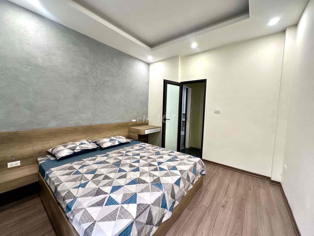 Hơn 6 tỷ VF3 đỗ cổng phố Trương Định, 2 thoáng ngõ thông, mới tinh, qu - Ảnh 3