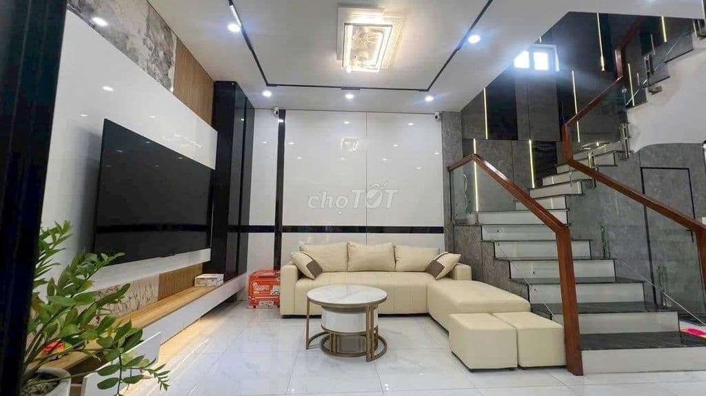 bán nhà 4pn Thanh Trì giá 8 tỷ thương lượng