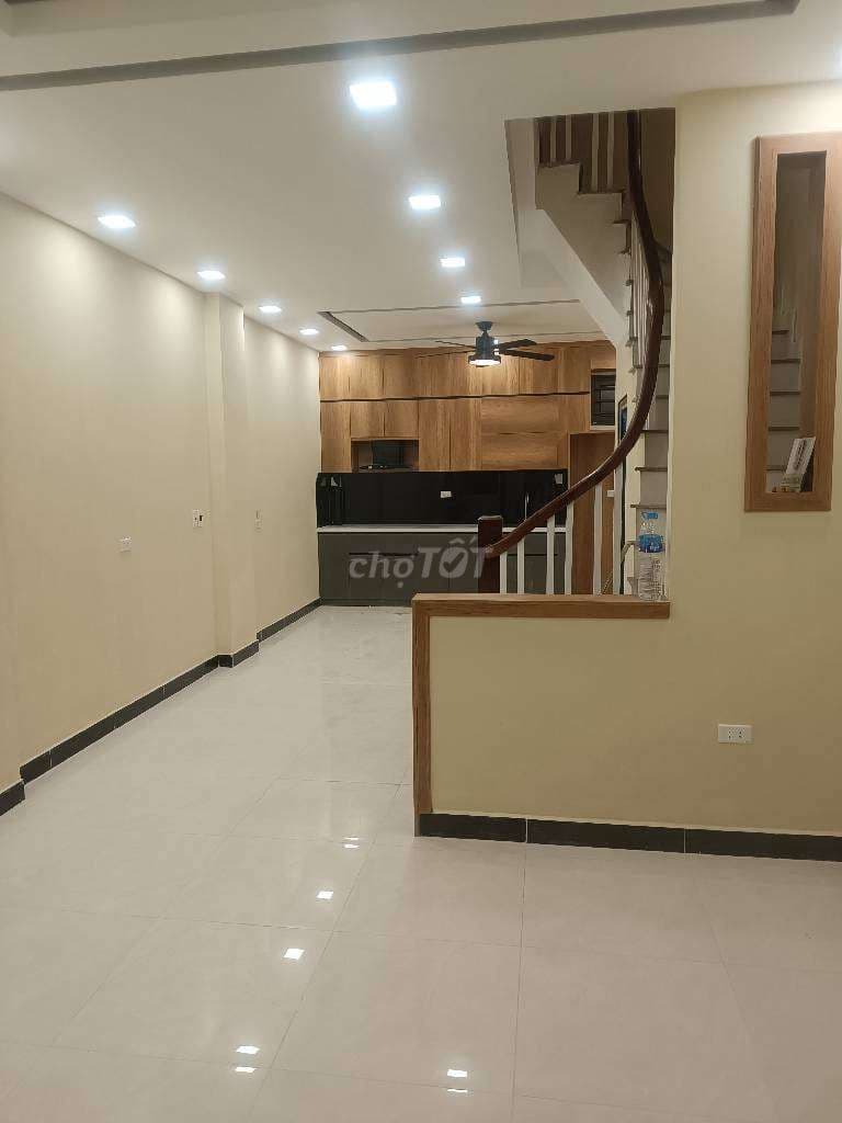 Bán nhà Đại mỗ mới xây xong 42 m2 ~ 8tỷ