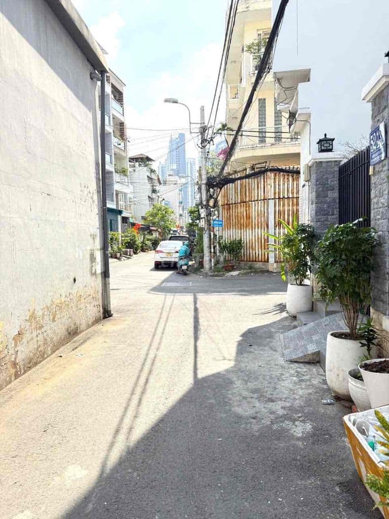🌈🏡Bán Nhà Hẻm 52 Nguyễn Thị Thập Q7 - Cách Mặt Tiền Đường Nhựa Xe Hơi