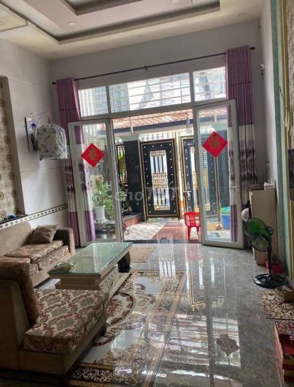 CẦN BÁN GẤP NHÀ HẼM OTO SHR GIÁ THƯƠNG LƯỢNG