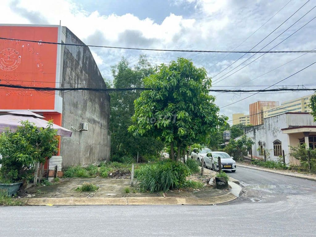 Lô góc 2 mặt tiền 210m2 giá 850 triệu gần bệnh viện đa khoa Củ Chi