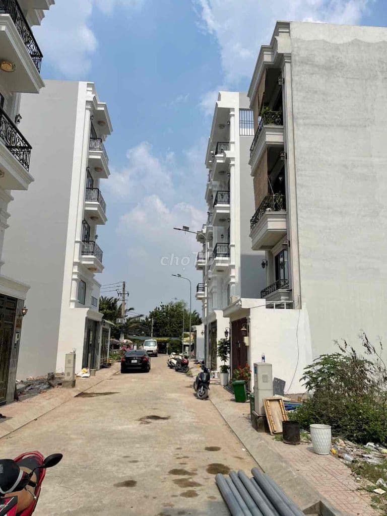 BÁN NHÀ 5 TẦNG GẦN CHỢ HIỆP BÌNH- PHẠM VĂN ĐỒNG - Ảnh 2