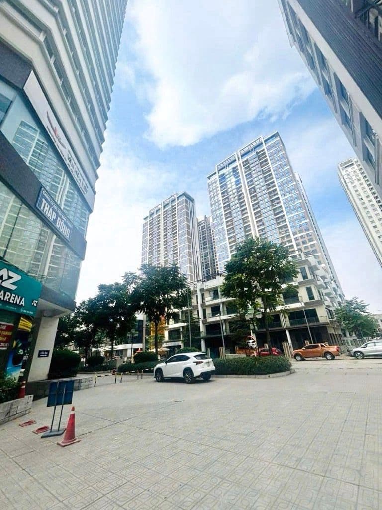 Bán CCCC Học Viện Quốc Phòng - Hoàng Quốc Việt - 3pn 2vs đẹp giá 8X/m - Ảnh 2